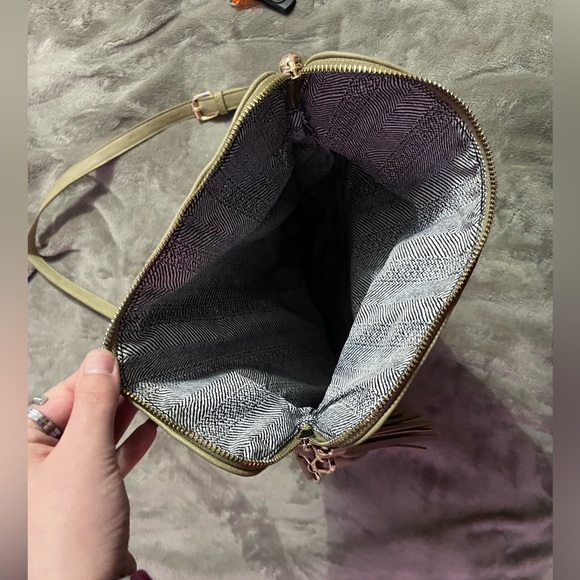 Green handbag - Picture 3 of 4